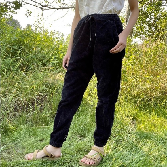 American Eagle Outfitters Pants - American Eagle Outfitters Navy Corduroy Joggers